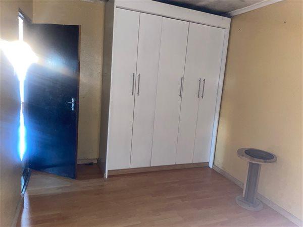 2 Bedroom Property for Sale in Kuyasa Northern Cape